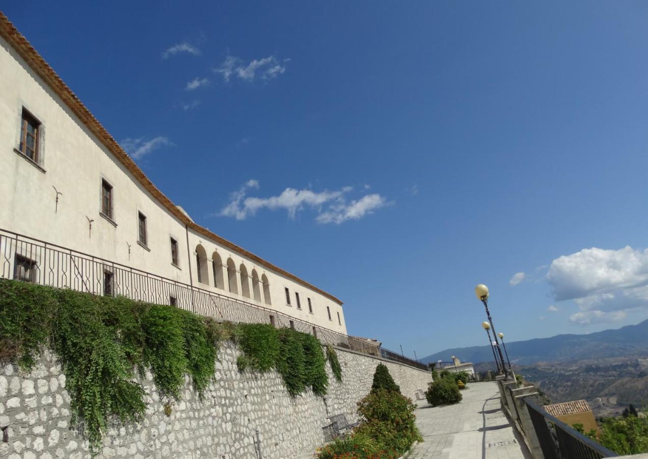 Palazzo Sant'Anna Gerace Exterior foto